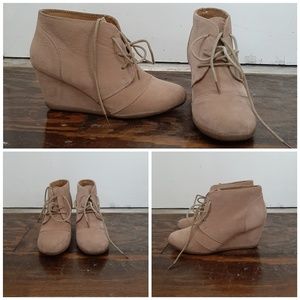 Size 8 wedges